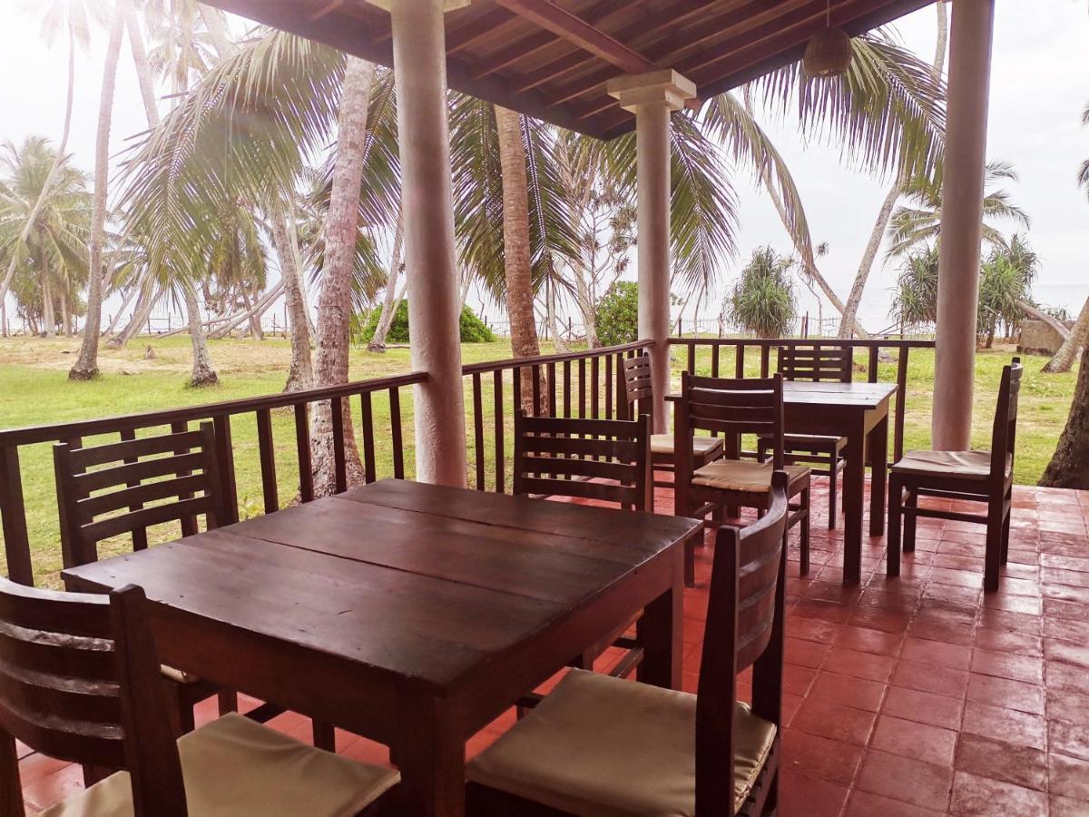Helios Beach Resort Tangalle Exterior foto