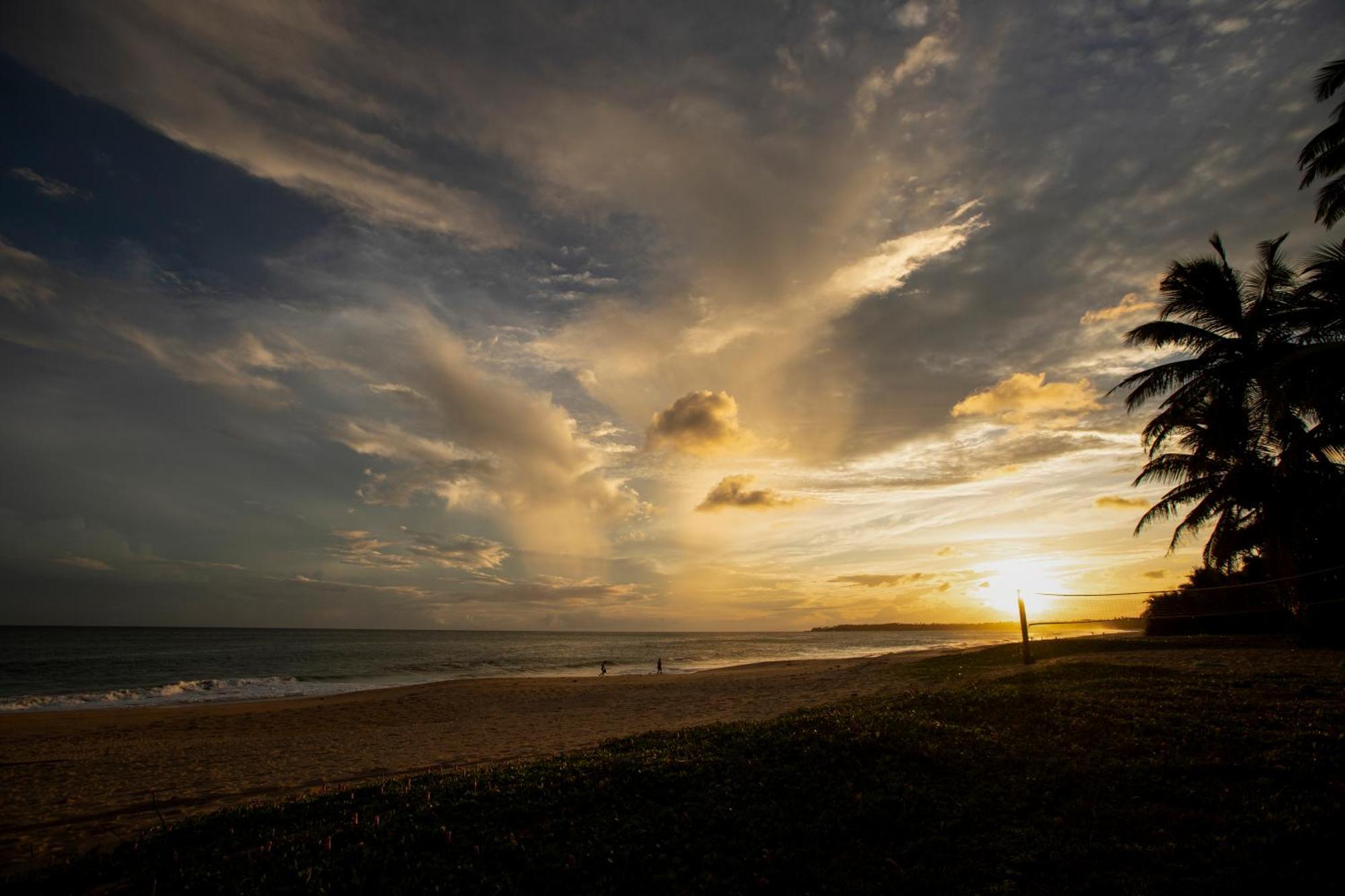 Helios Beach Resort Tangalle Exterior foto